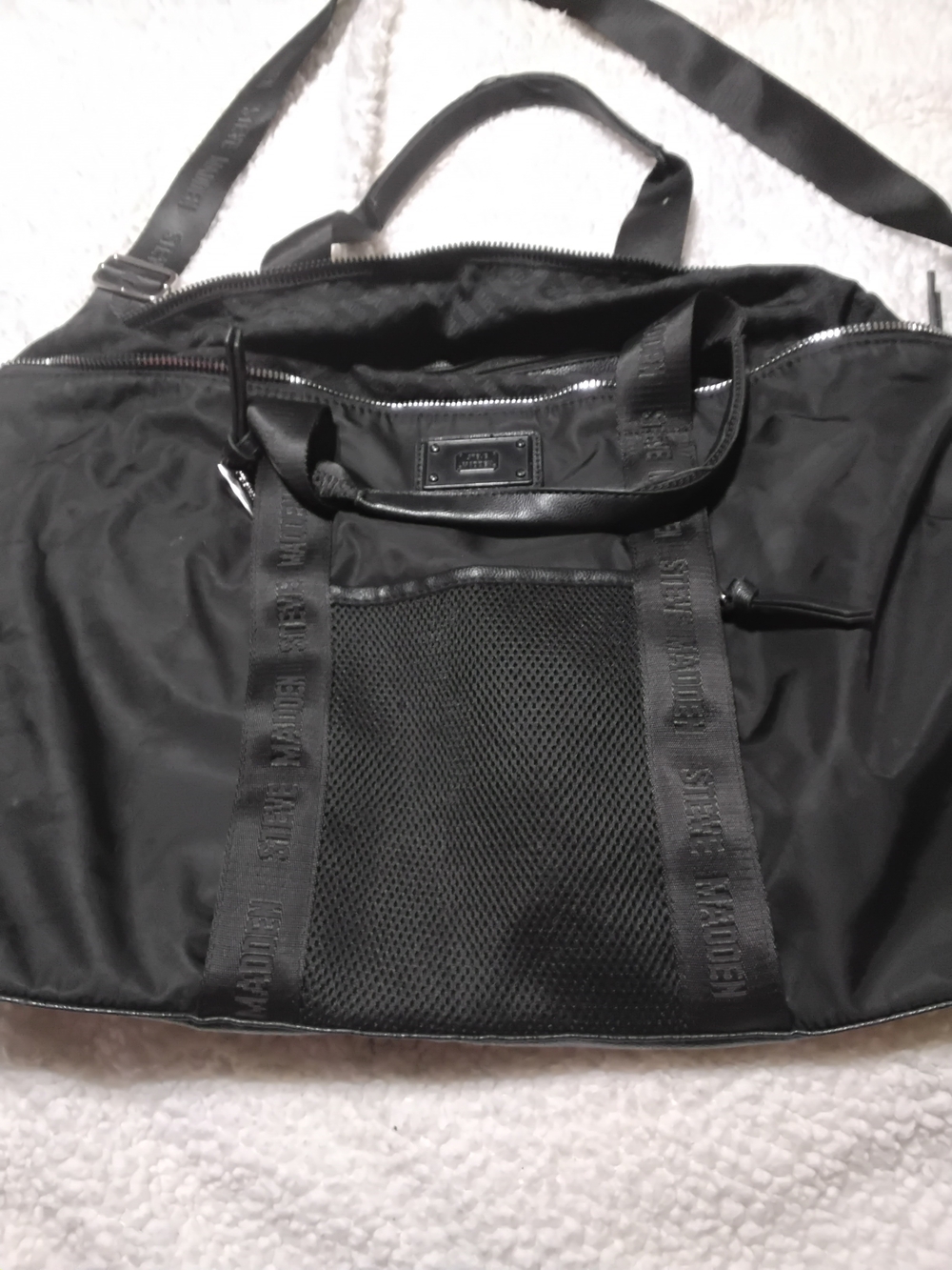 Black Men’s Travel Tote Bag by UNKNOWN